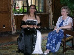 Prom-35-20040628-Grandma&Nina-ChateauFrontenac-02.jpg